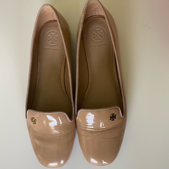 EUC Tory Burch Samantha Loafer Nude Patent 7.5 - Picture 3 of 5